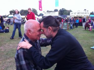 17 Hippies welcomed in England!